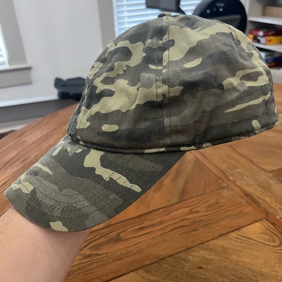 Camo baseball cap - Picture 4 of 4